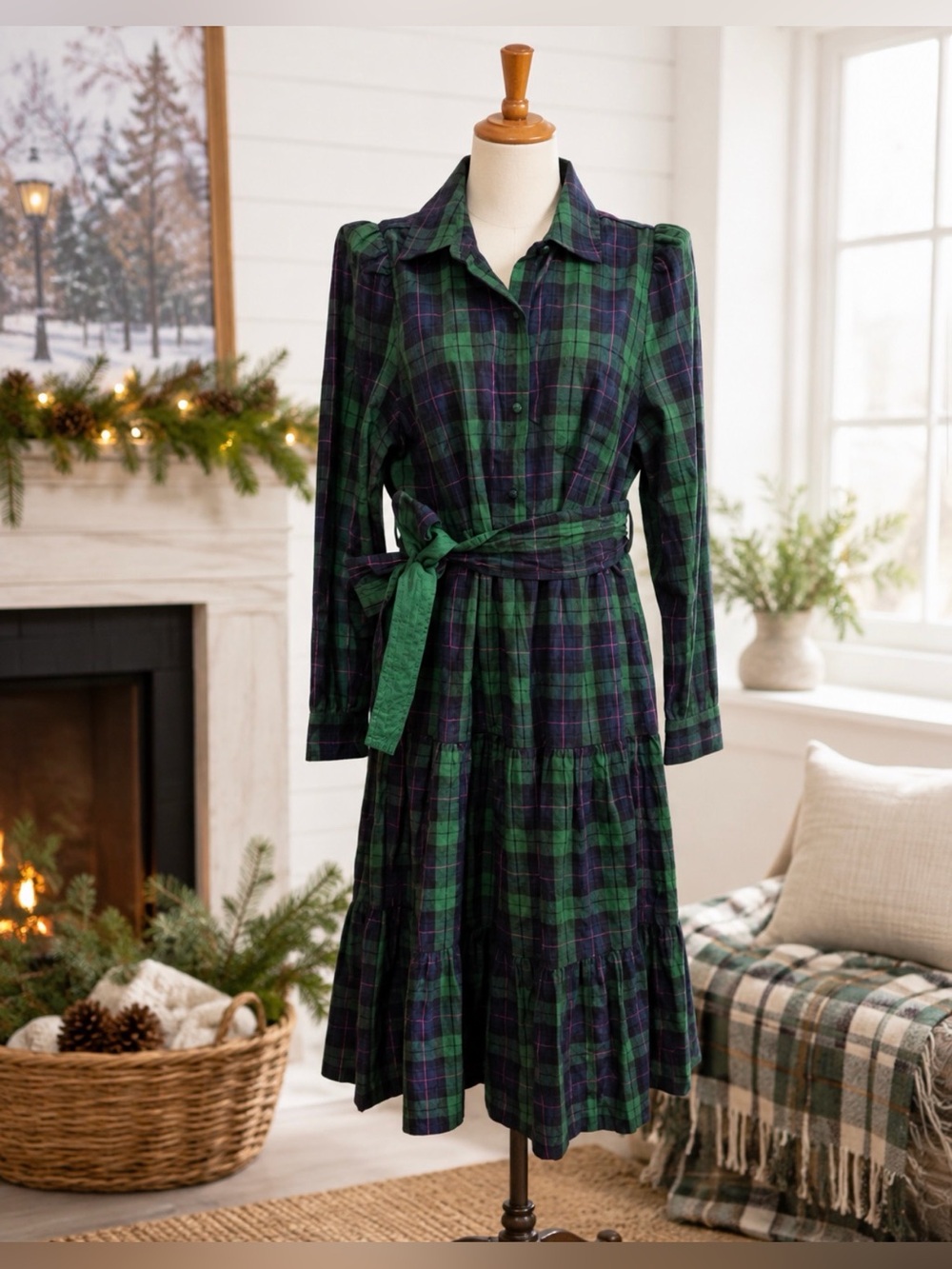 Crown & Ivy Green and Navy Plaid tiered Dress size small